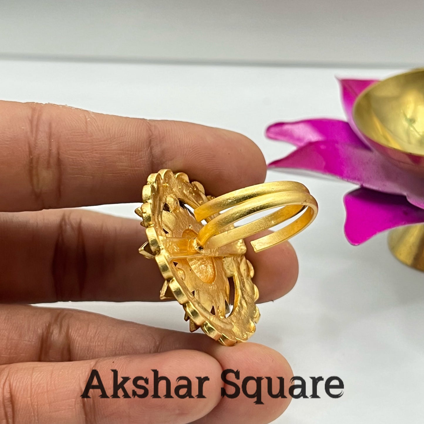 Rajwadi gold flower Finger ring