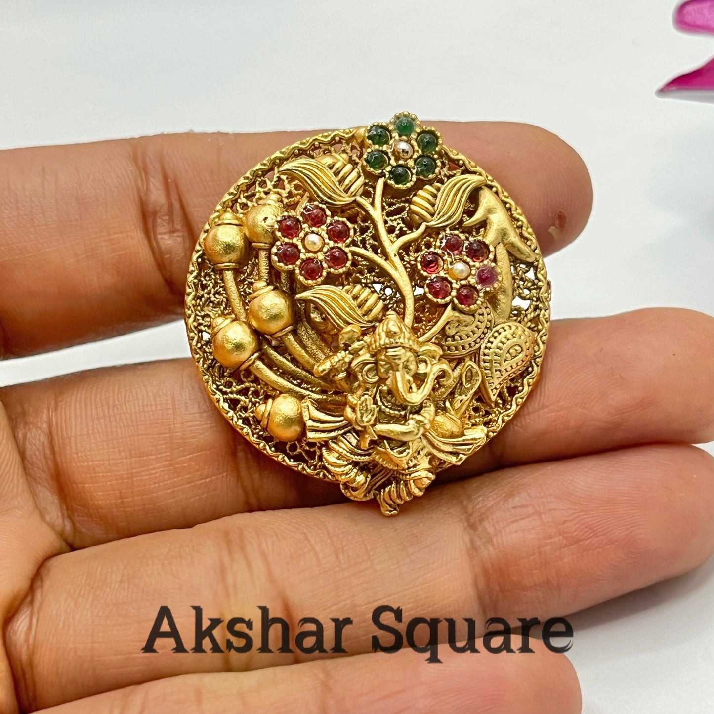 Rajwadi gold ganapathi Finger ring