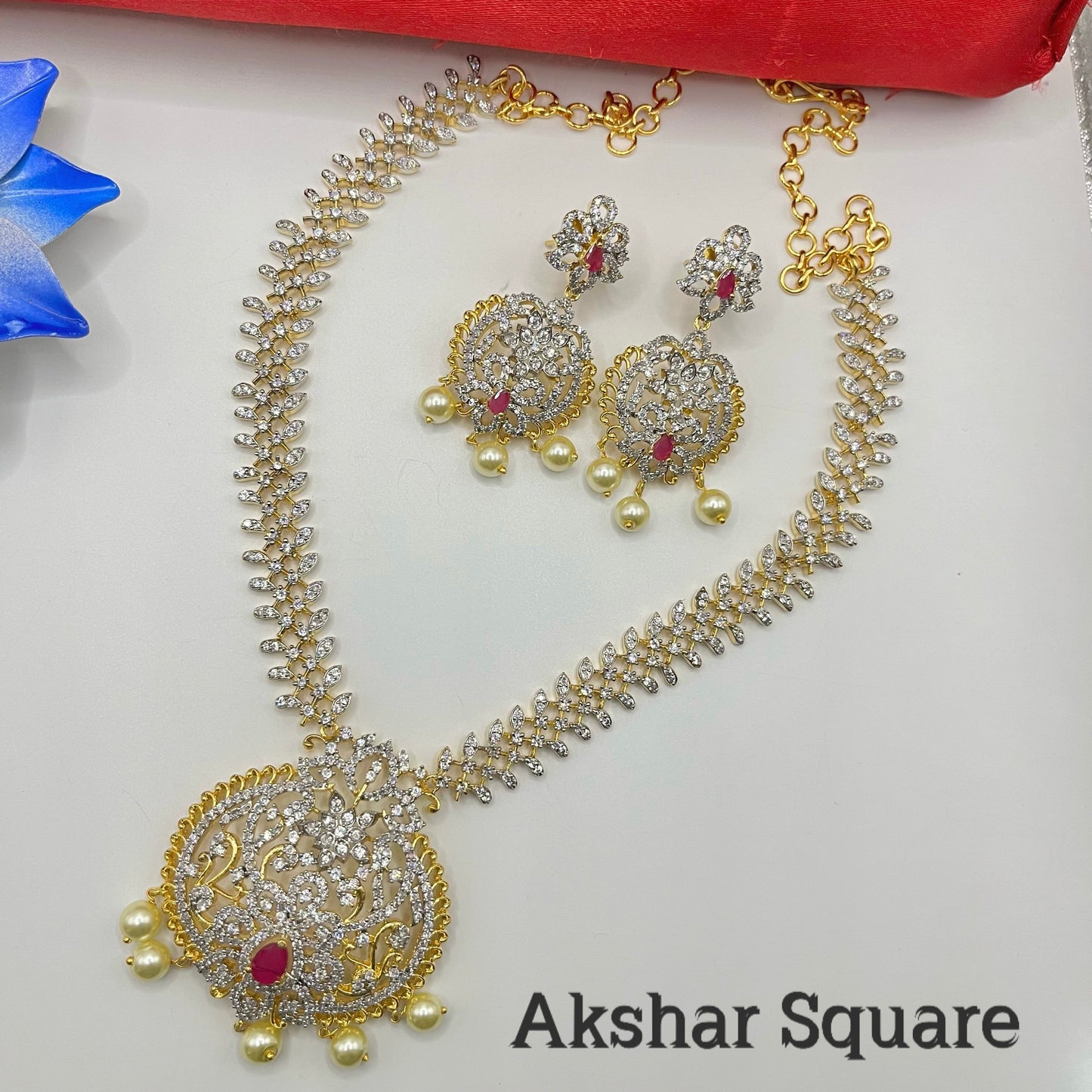 Diamond replica necklace set