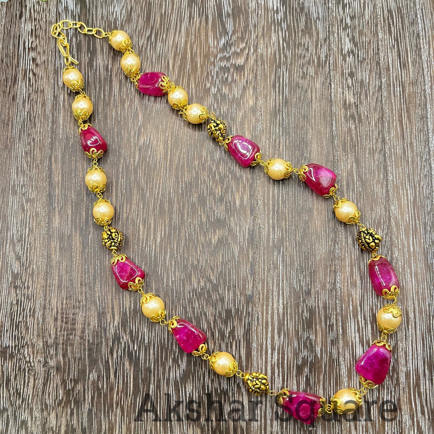 Color beads & pearls short mala