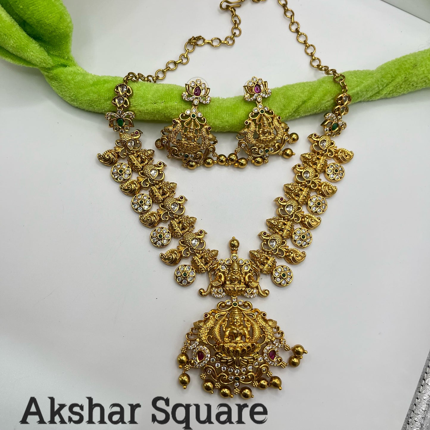 Micro matt finish temple necklace set